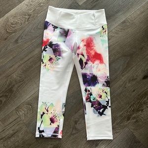 BNWOT Calia by Carrie Underwood Leggings